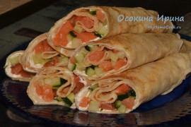 Блинные рулетики с сёмгой