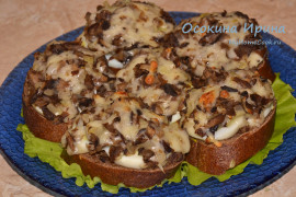 Гренки с грибами