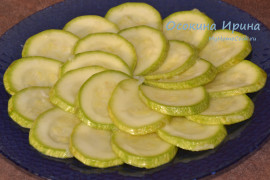 Быстро-маринованные кабачки