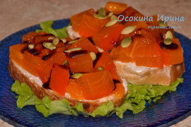 Брускетты с хурмой