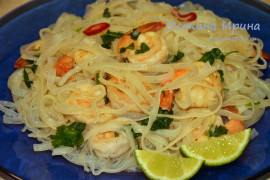 Рисовая лапша с креветками